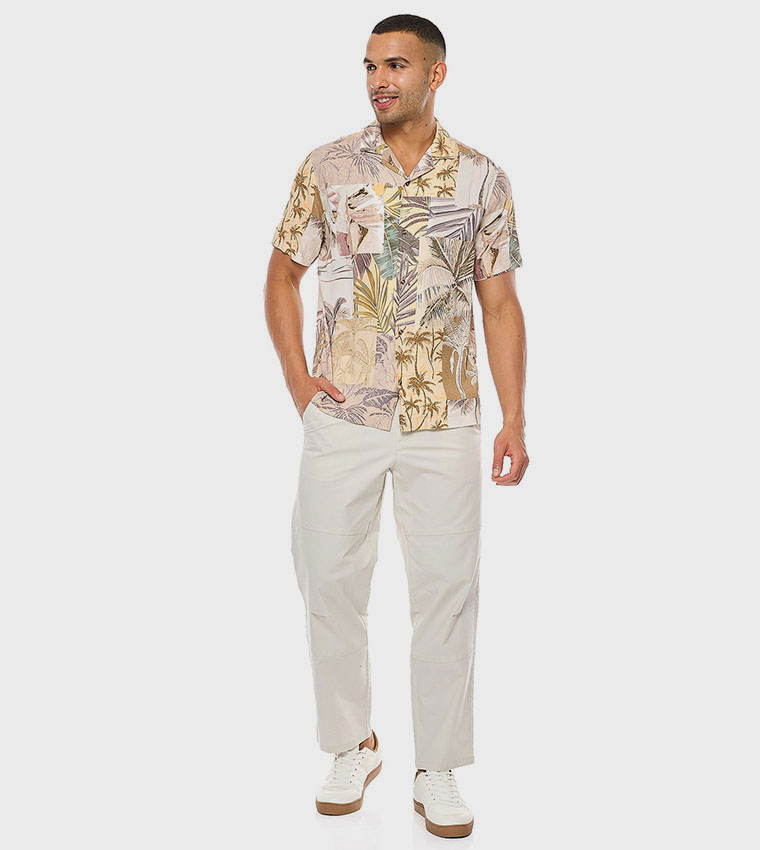 Patterned Shirt with Revere Collar and Short Sleeves