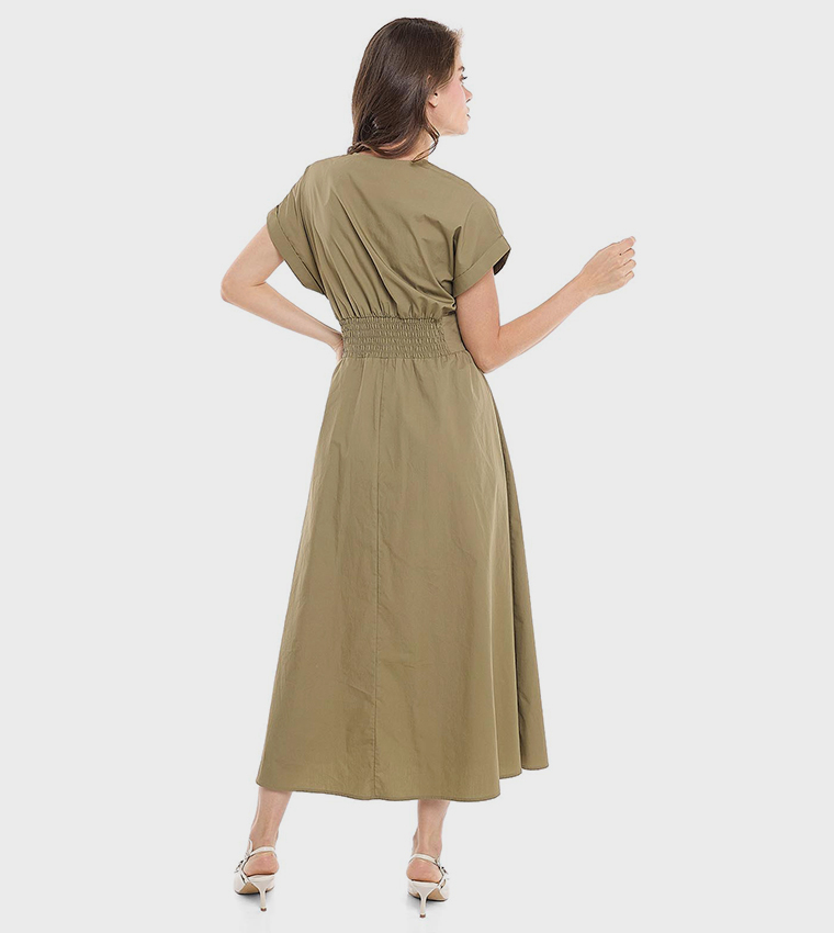 Solid Dress with V-Neck and Short Sleeves