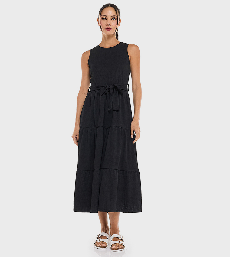 Textured Sleeveless Tiered Dress with Crew Neck
