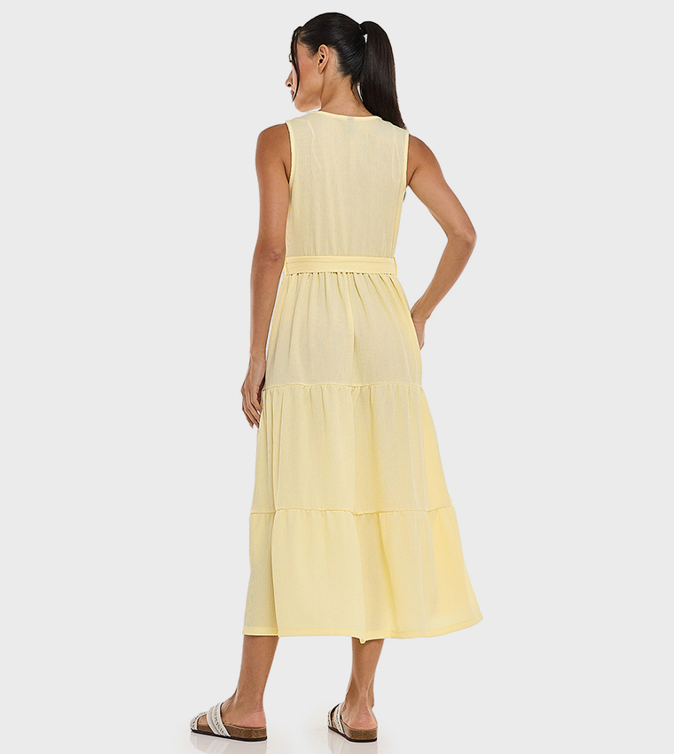 Textured Sleeveless Tiered Dress with Crew Neck