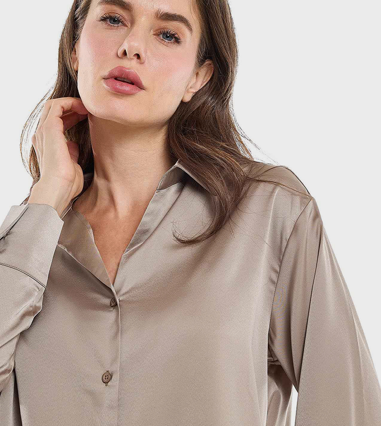 Solid Shirt with Classic Collar and Long Sleeves
