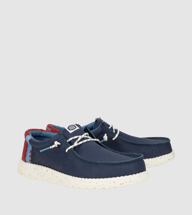 Wally Break Hey Day Logo Badge Slip-On Shoes