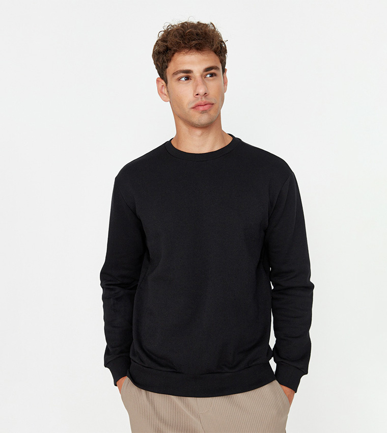 Plain black sales crew neck