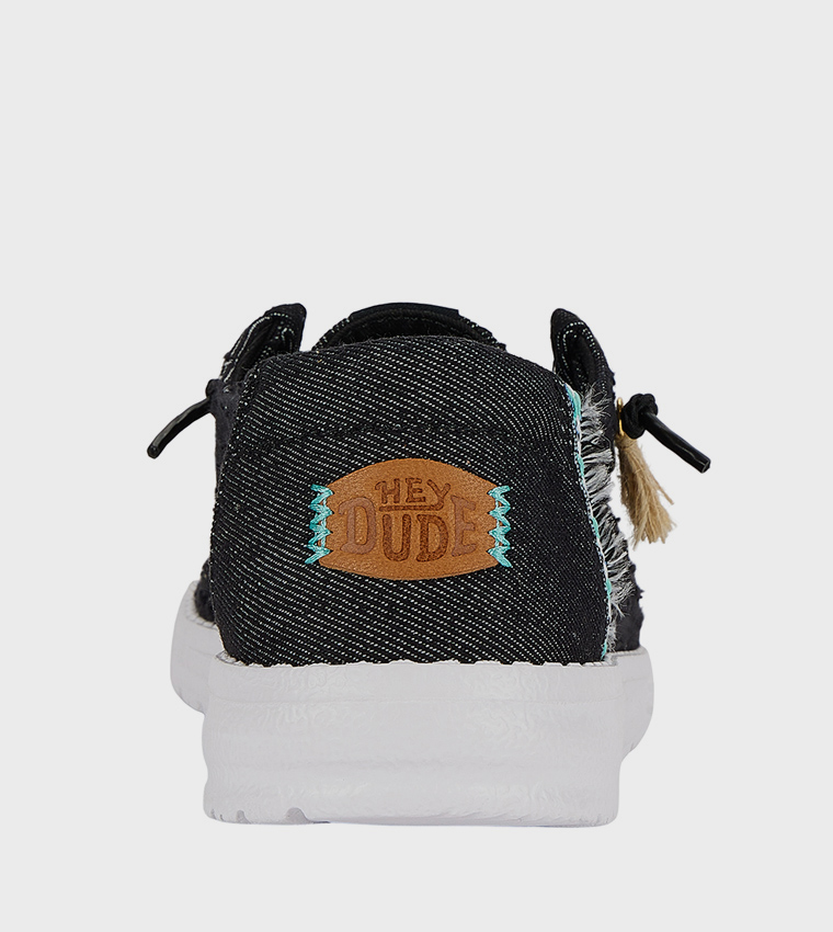 WENDY Surf Textured Slip-On Shoes