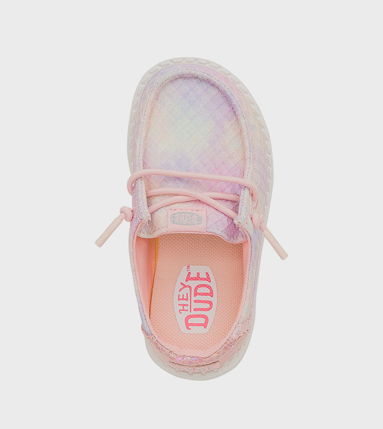 حذاء سليب اون لامع 