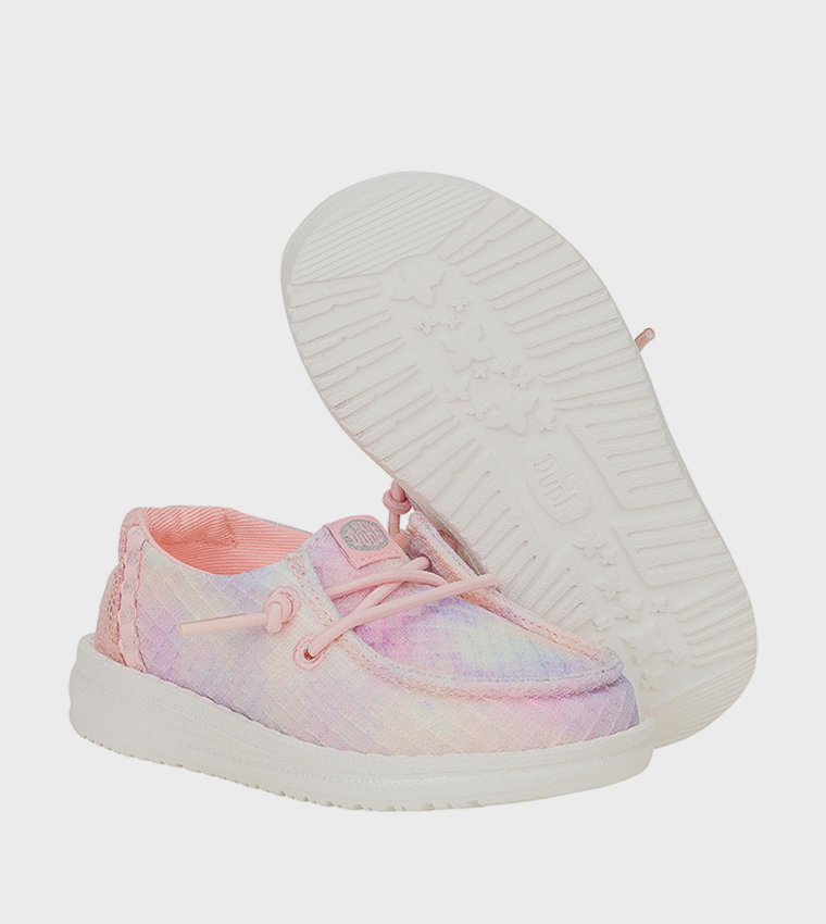 حذاء سليب اون لامع 