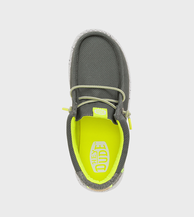 حذاء سليب اون 