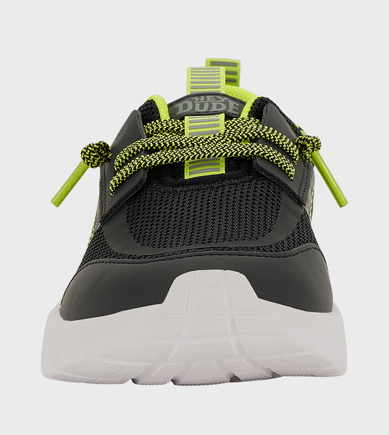 سنيكرز برباط 