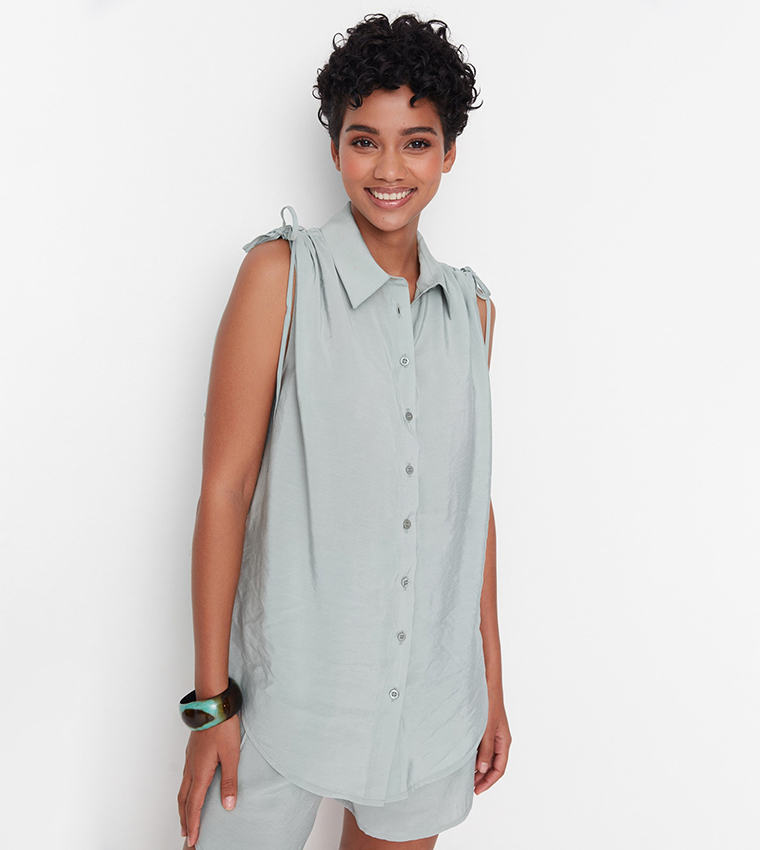 Buy Trendyol Casual Sleeveless Shirt In Mint | 6thStreet Bahrain