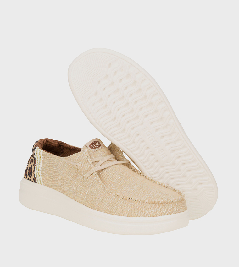 حذاء ويندي رايز سليب اون بطبعة 