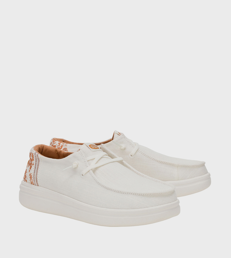 حذاء ويندي رايز سليب اون بطبعة 