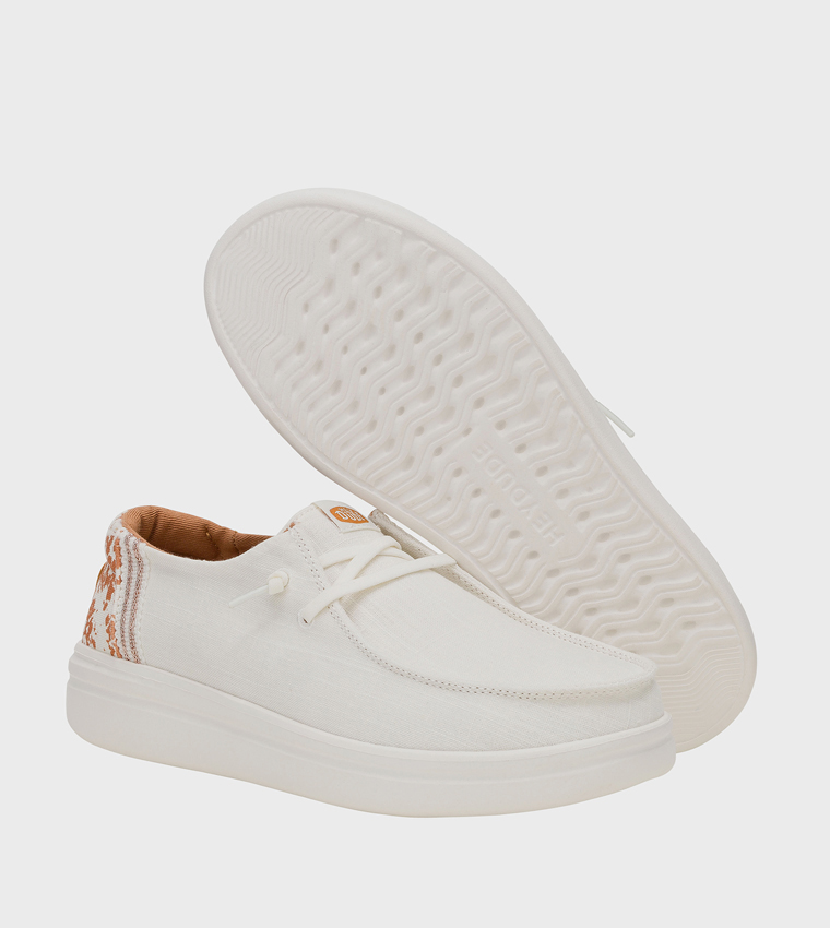 حذاء ويندي رايز سليب اون بطبعة 