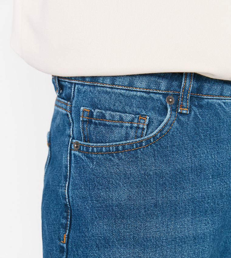 Mid Rise Straight Fit Jeans