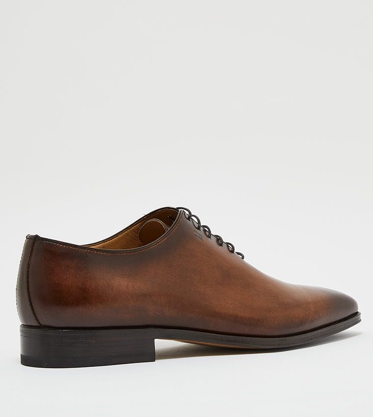 Wholecut leather shop oxford shoes