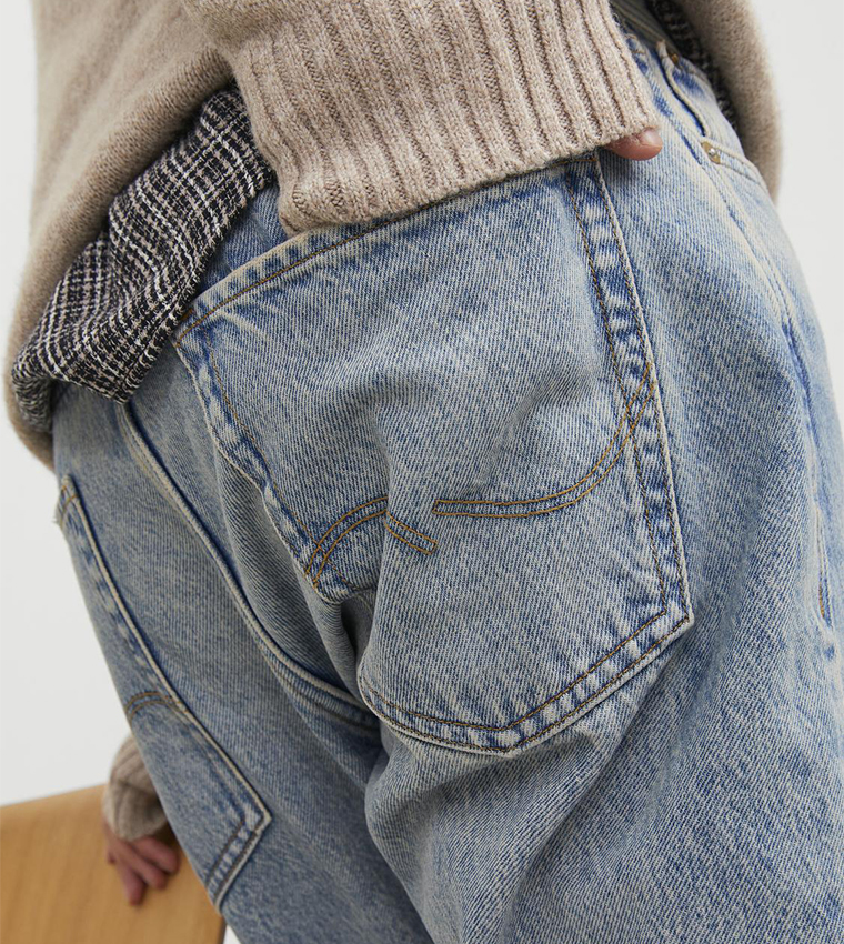 Faded Relaxed Fit Jeans