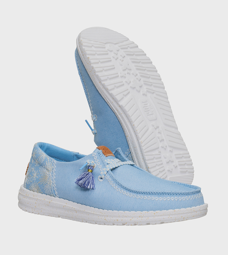 WENDY Funk Embroidered Slip-On Shoes