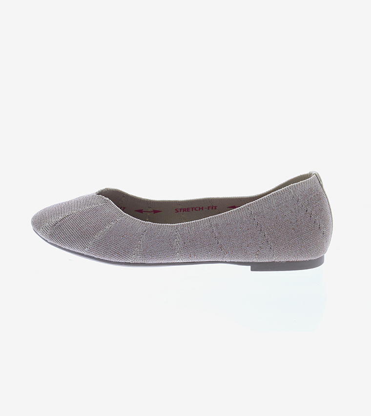 Buy Skechers Casey USA Champain In White 6thStreet Saudi Arabia
