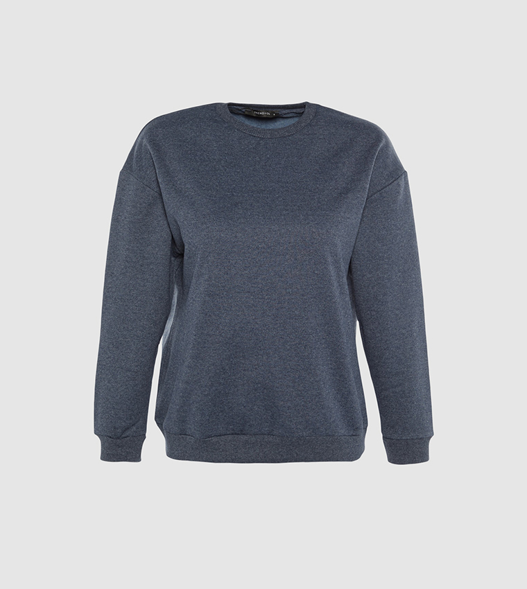 سويتشيرت صوف سميك محبوك قصير بطبعة 