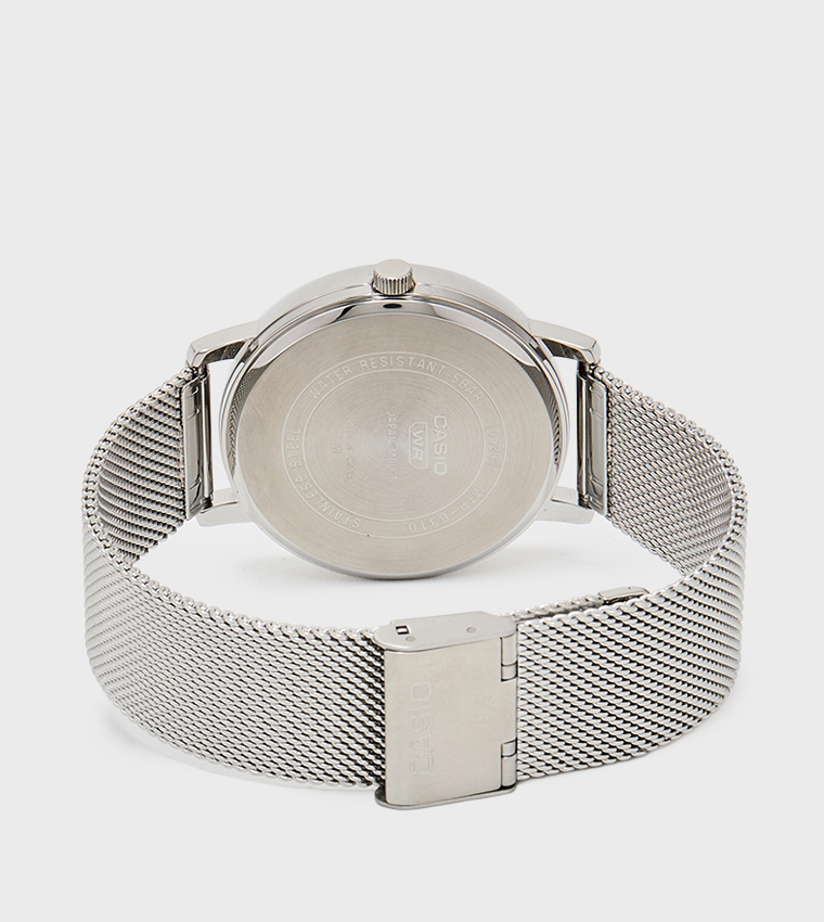 ساعة انالوج بخلفية زرقاء وسوار ستانلس ستيل