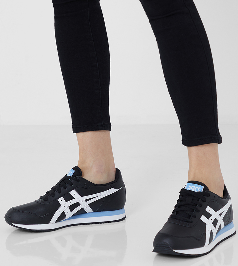 Buy Asics Tiger TIGER RUNNER Lace Up Shoes In Black 6thStreet Bahrain