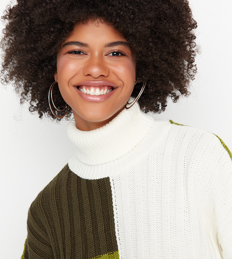 Angel Wings Color Block Turtleneck Slit Sweater main image 0