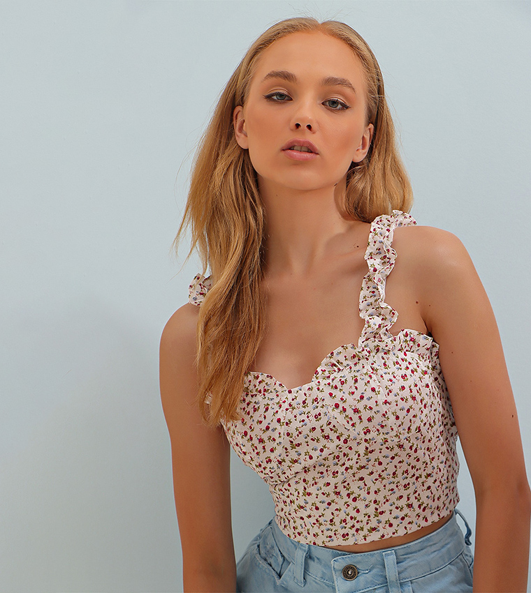 Buy Trend Alaçatı Stili Floral Patterned Ruffle Strap Crop Top In