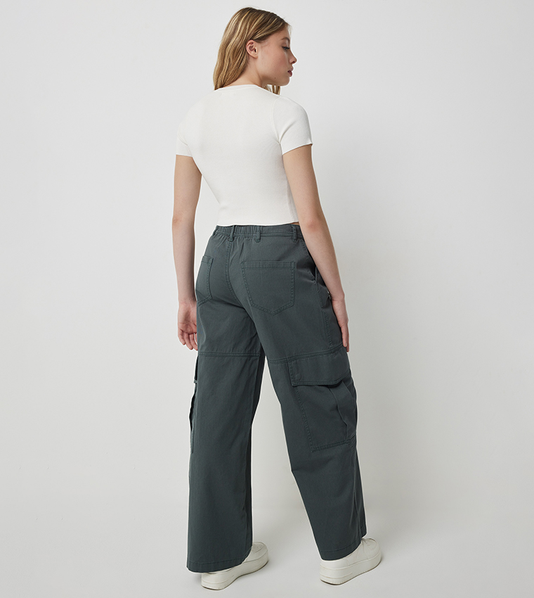 Wide Leg Cargo Pants
