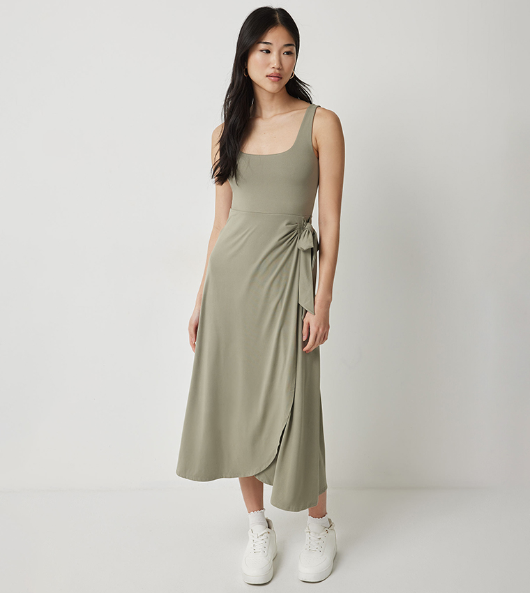 Buy Ardene Solid Midi Wrap Dress In Green | 6thStreet UAE