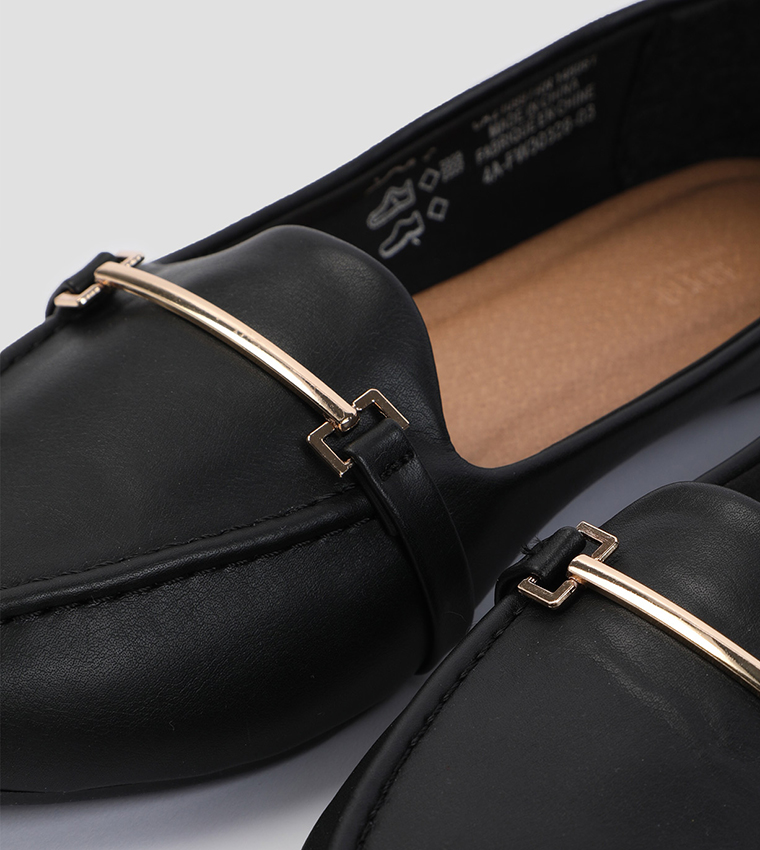 Pointed Toe Slip-On Loafers