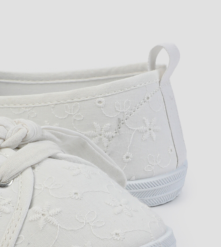 Bungee Lace-Up Detail Canvas Shoes