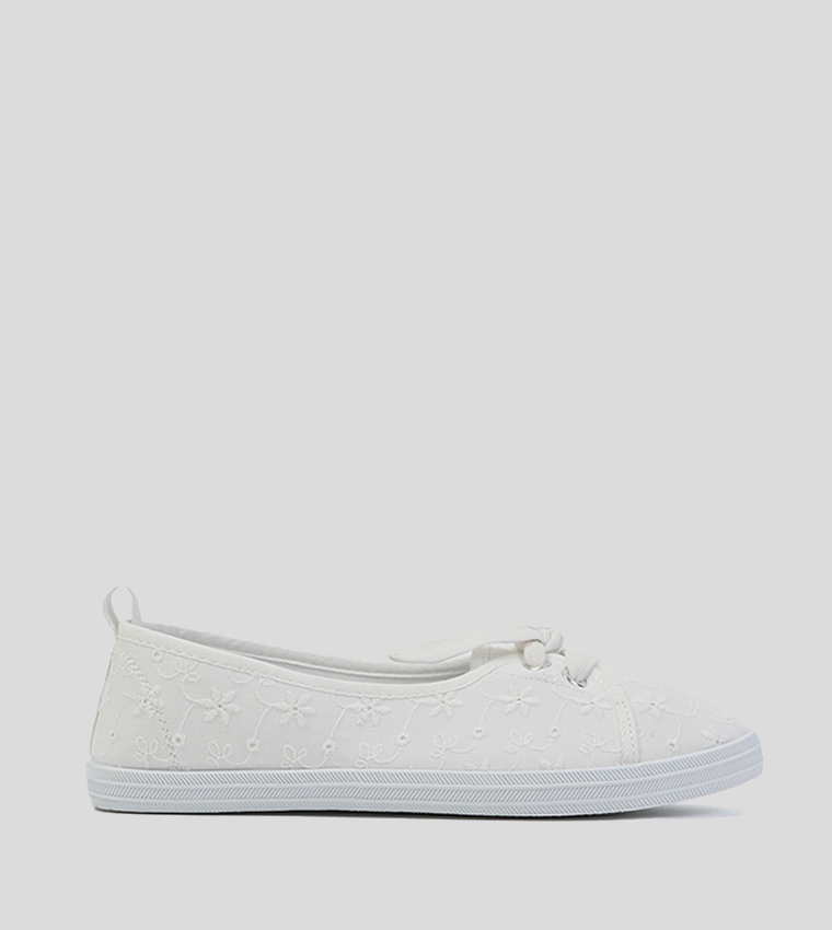 Bungee Lace-Up Detail Canvas Shoes