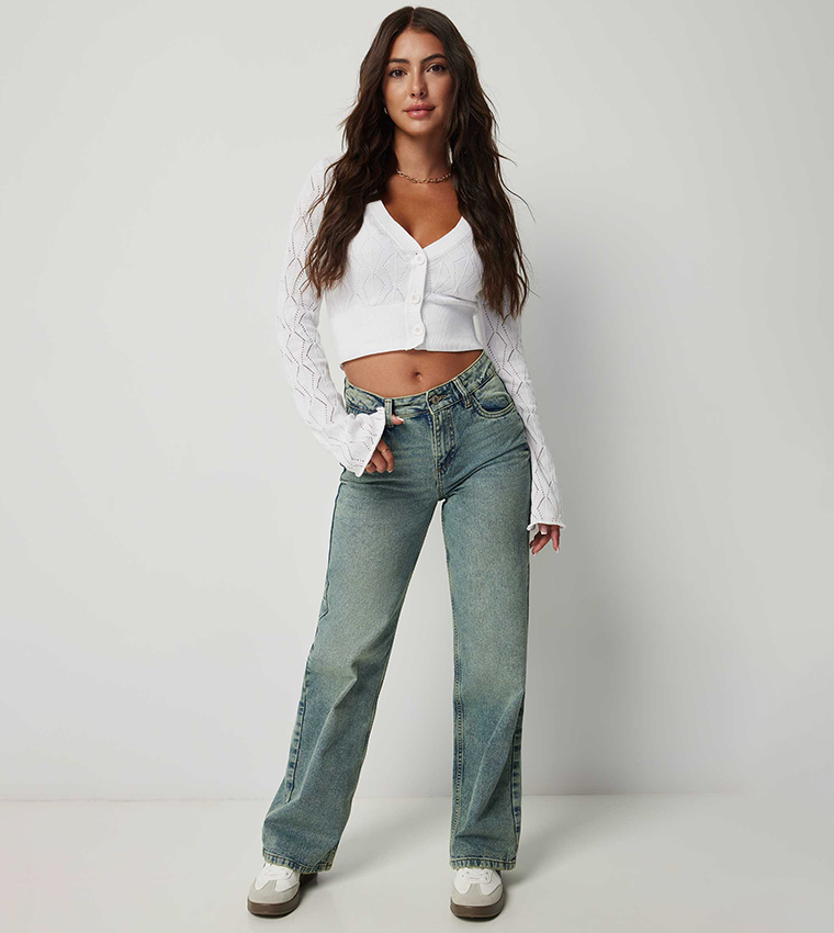 بنطال جينز واسع 