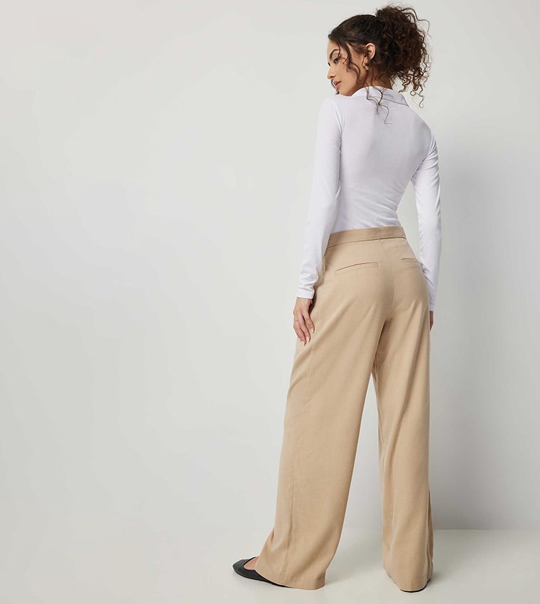 Solid Pleated Wide Leg Trousers
