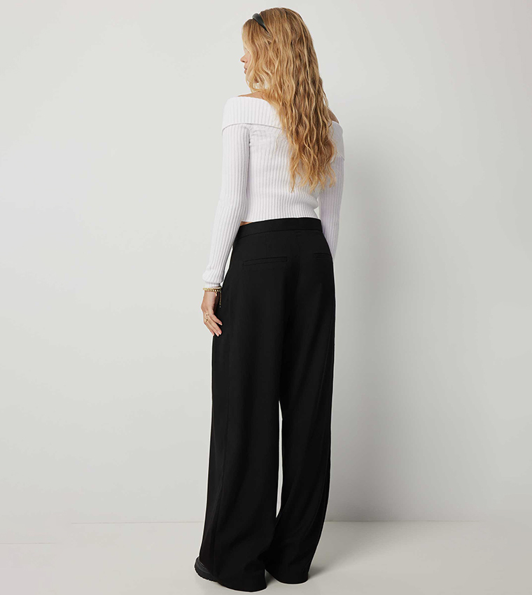 Solid Pleated Wide Leg Trousers