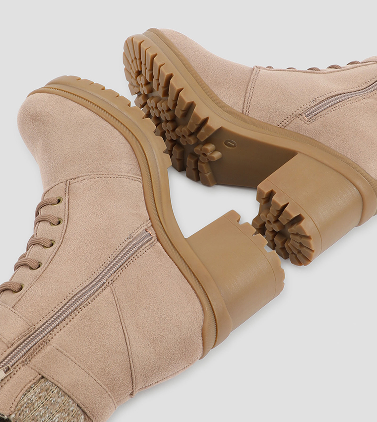 Lace Up Block Heel Winter Boots