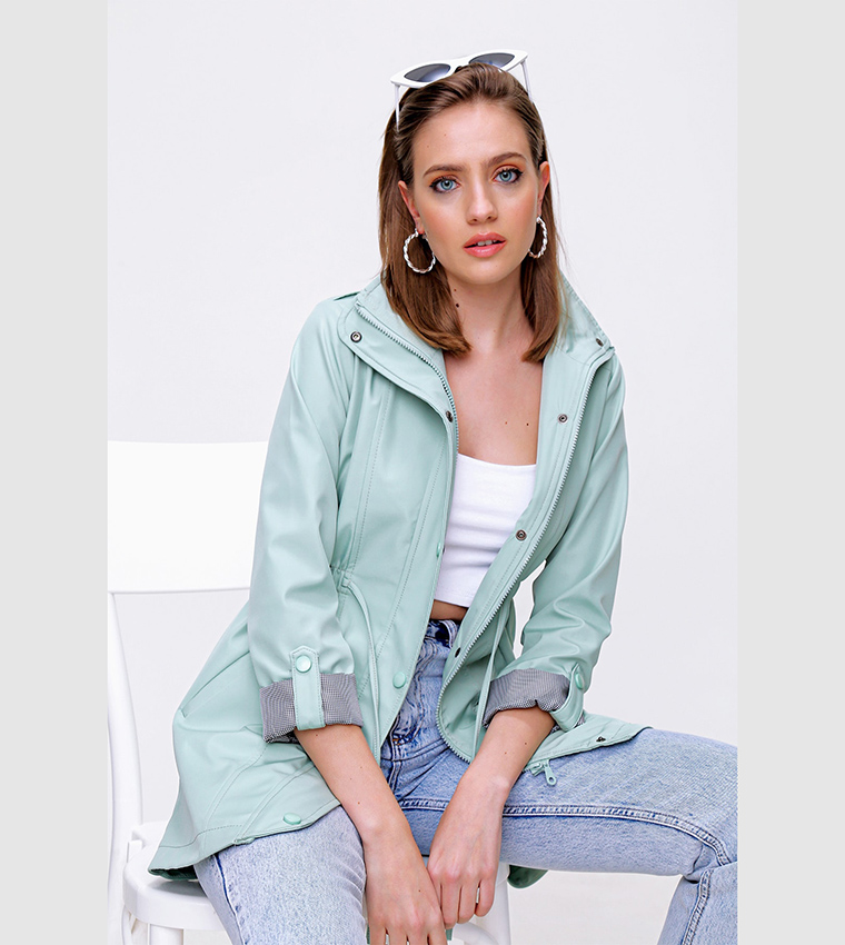 Pocket Detailed Trench Coat