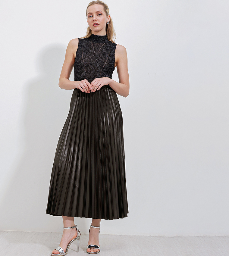 Khaki leather pleated skirt hotsell