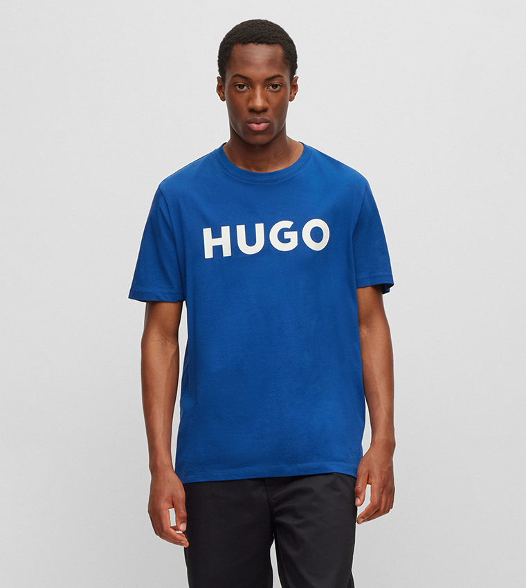 T shirt hugo store