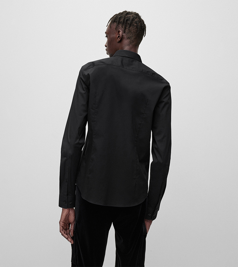 Slim-Fit Shirt with Collar Rivets