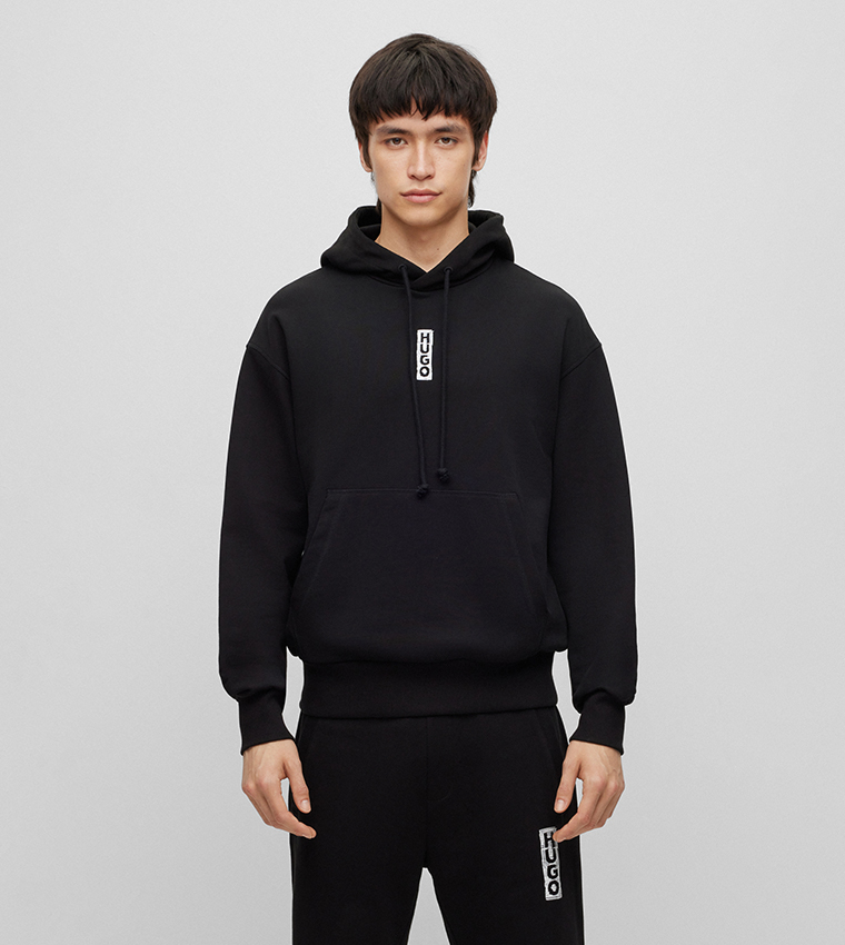 هودي بأكمام طويلة بطبعة شعار