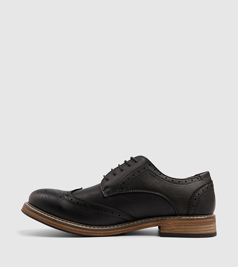 TRIUMPH II Lace-Up Brogues