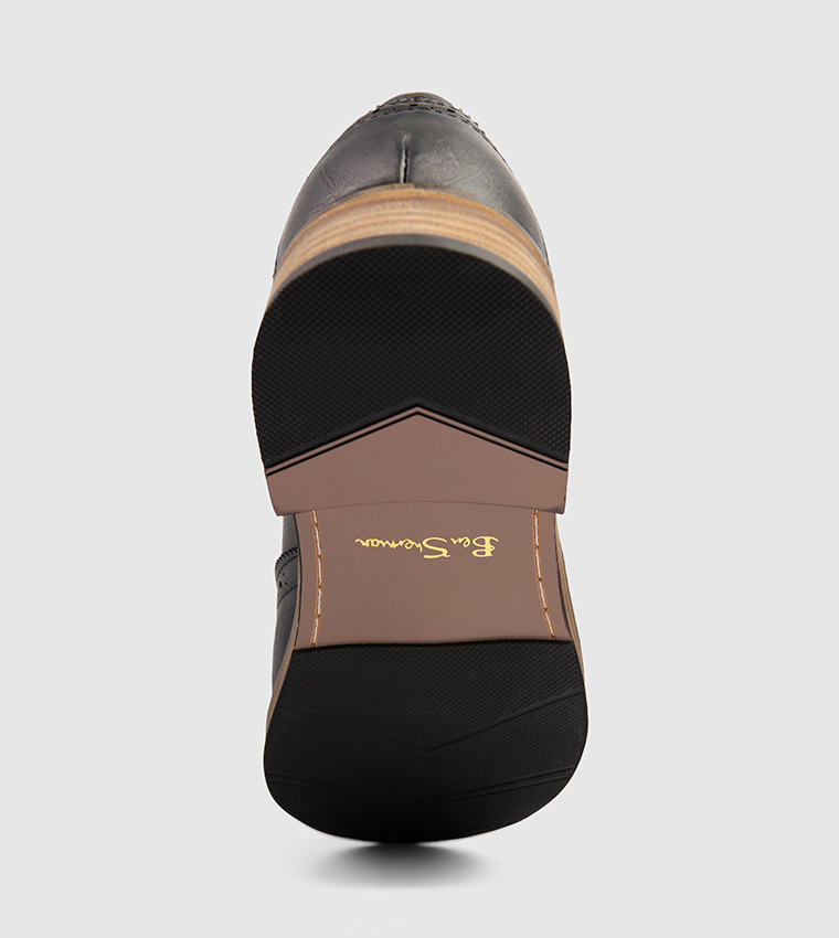 TRIUMPH II Lace-Up Brogues