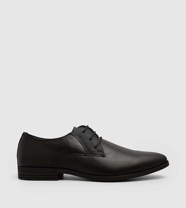 DEREK Solid Lace-Up Shoes