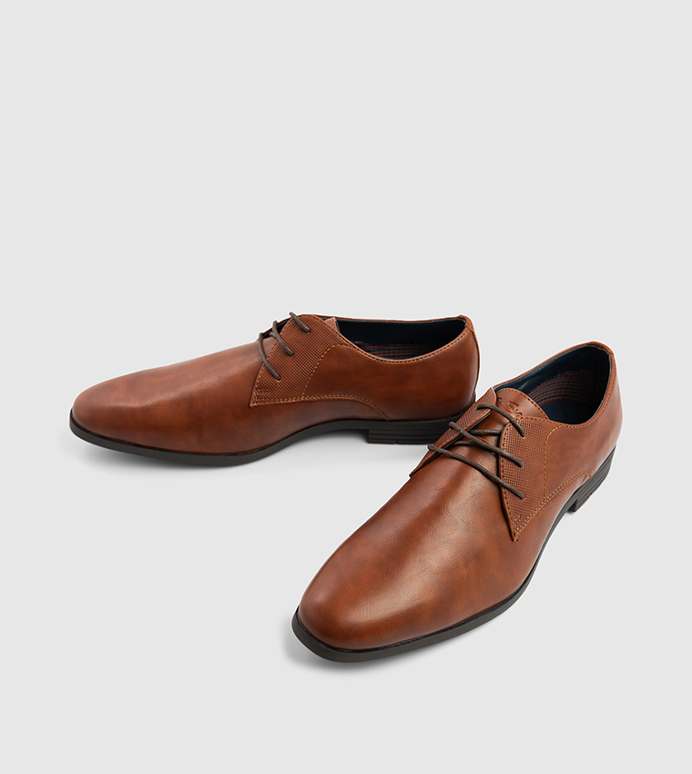 DEREK Solid Lace-Up Shoes