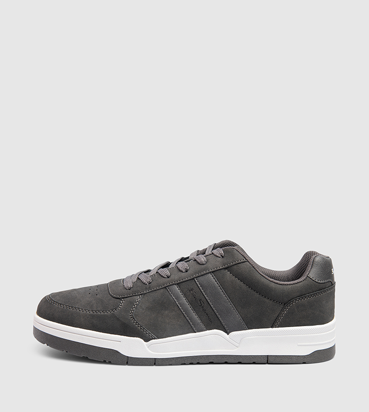 CURVE Lace-Up Sneakers