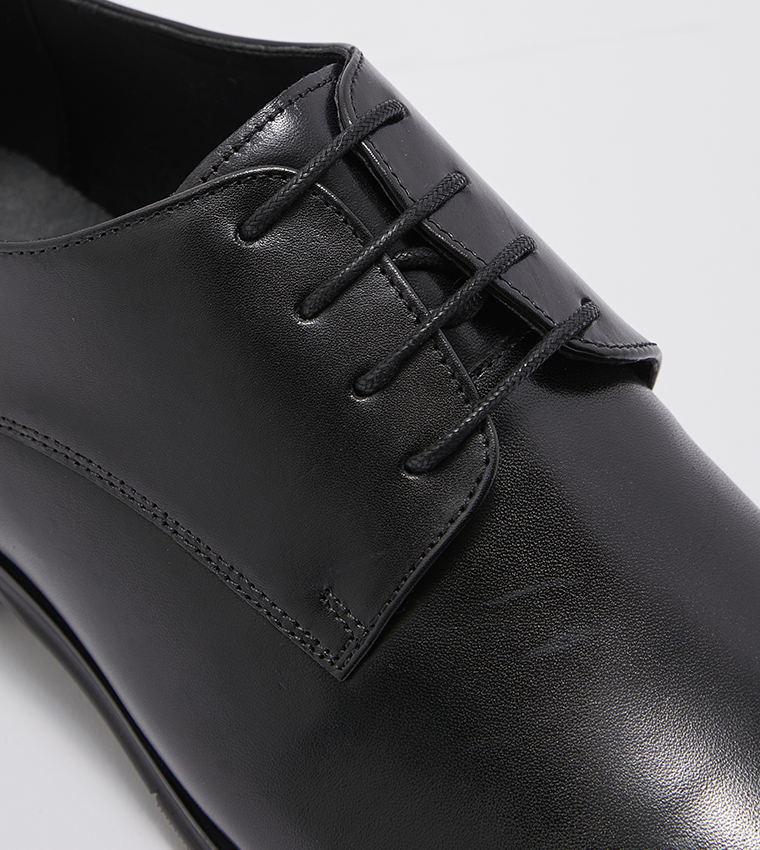 Pointed Toe Derby Shoes