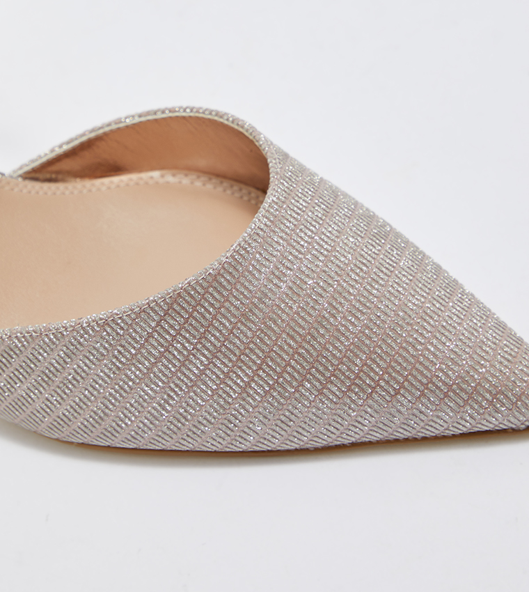 Asymmetric Court Shoes
