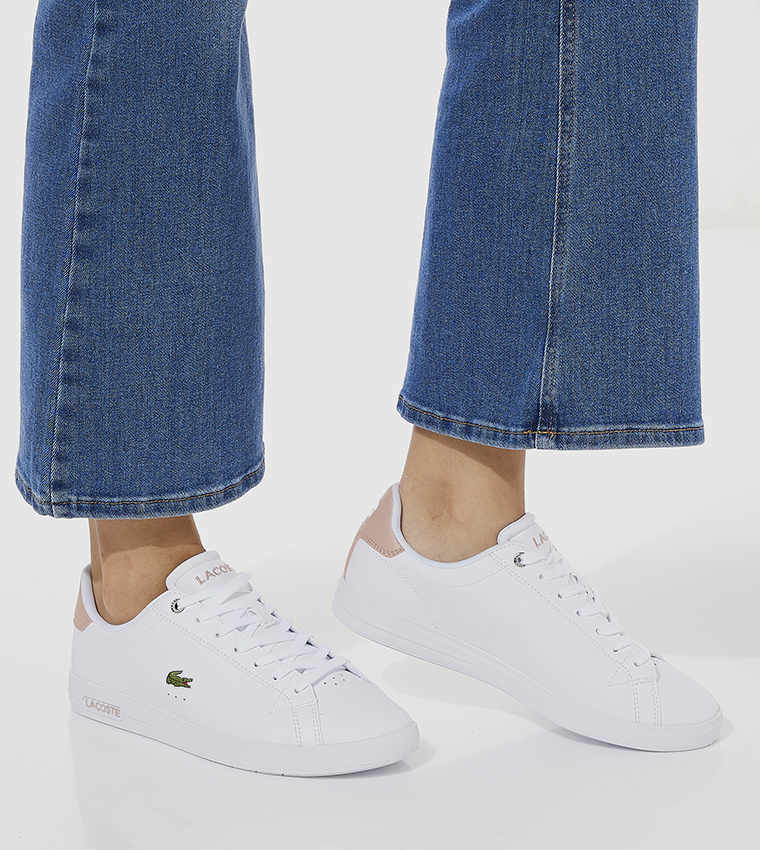 Lacoste graduate best sale leather sneaker