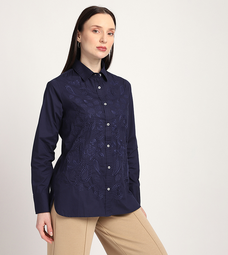 قميص منسوج مطرز