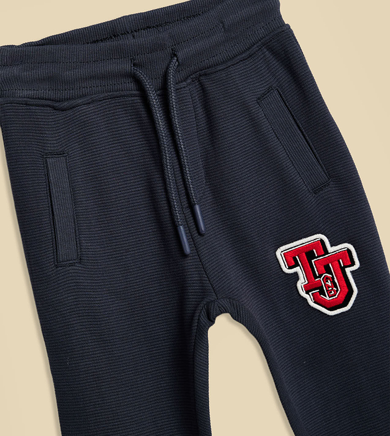 جاكيت مطرز وجوغر - طقم قطعتين 